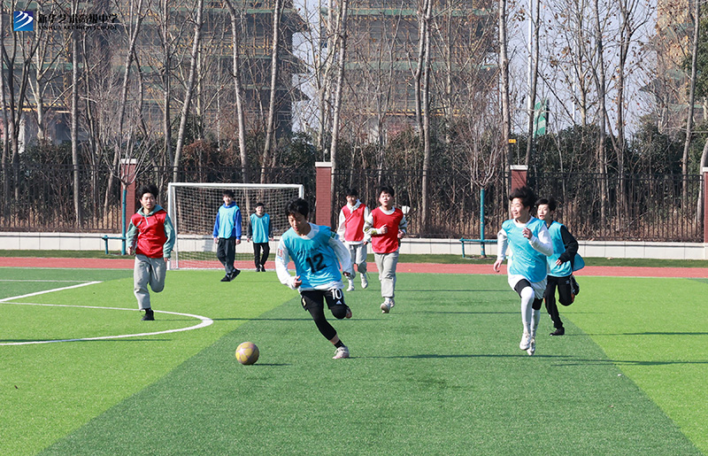 疫情無情，關懷暖心——春光下的新華少年更有別樣精彩！